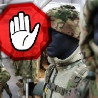 Цивільних в Україні штрафуватимуть за носіння військової форми